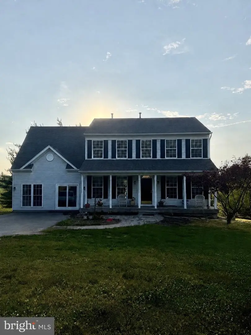 8840 Mapleville Rd, Mount Airy, MD 21771 - #1