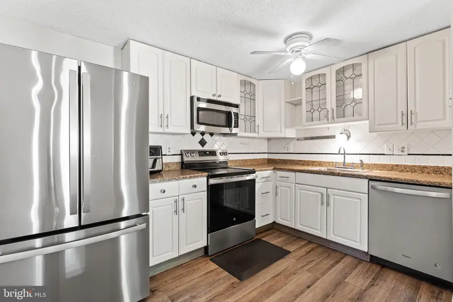 402 Cranberry Ct, Frederick, MD 21703 - #2