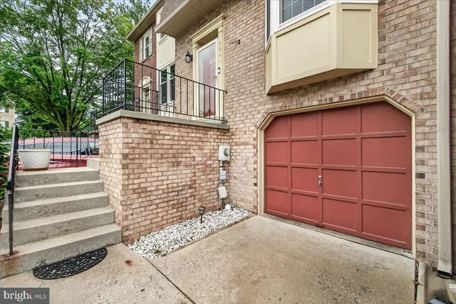 8241 Waterside Ct, Frederick, MD 21701 - #3