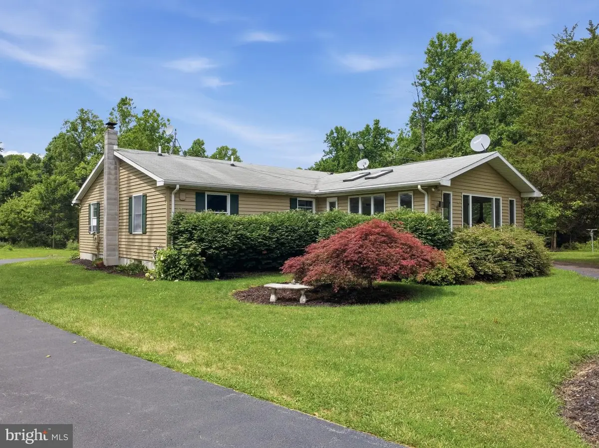 8730 Hampton Valley Rd, Emmitsburg, MD 21727 - #1