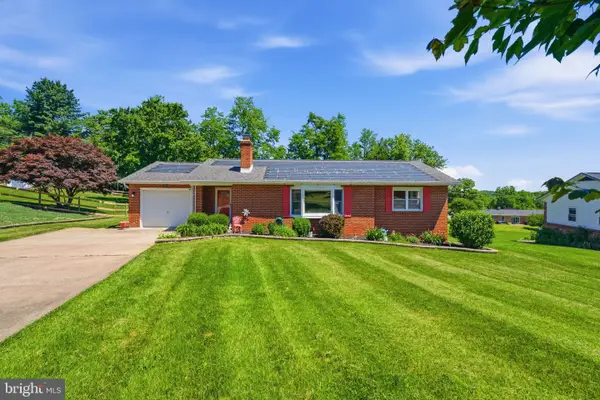 13712 Hillside Ave, THURMONT, MD 21788