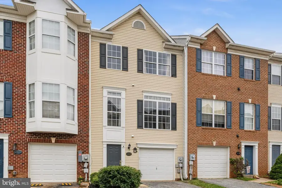 2498 Lakeside Dr, Frederick, MD 21702 - #2