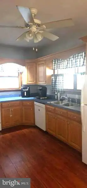 522 W Potomac St, Brunswick, MD 21716 - #3