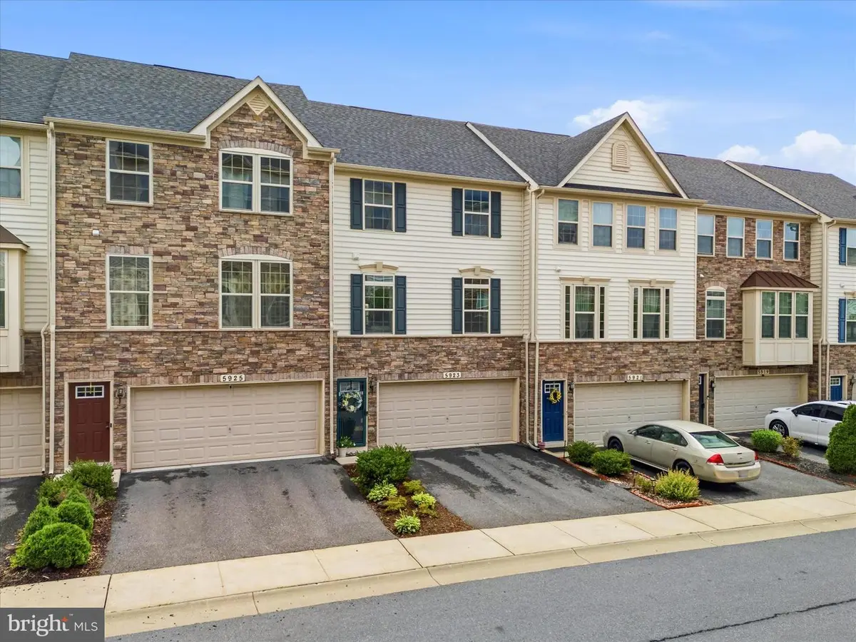 5923 Leben Dr, Frederick, MD 21703 - #1