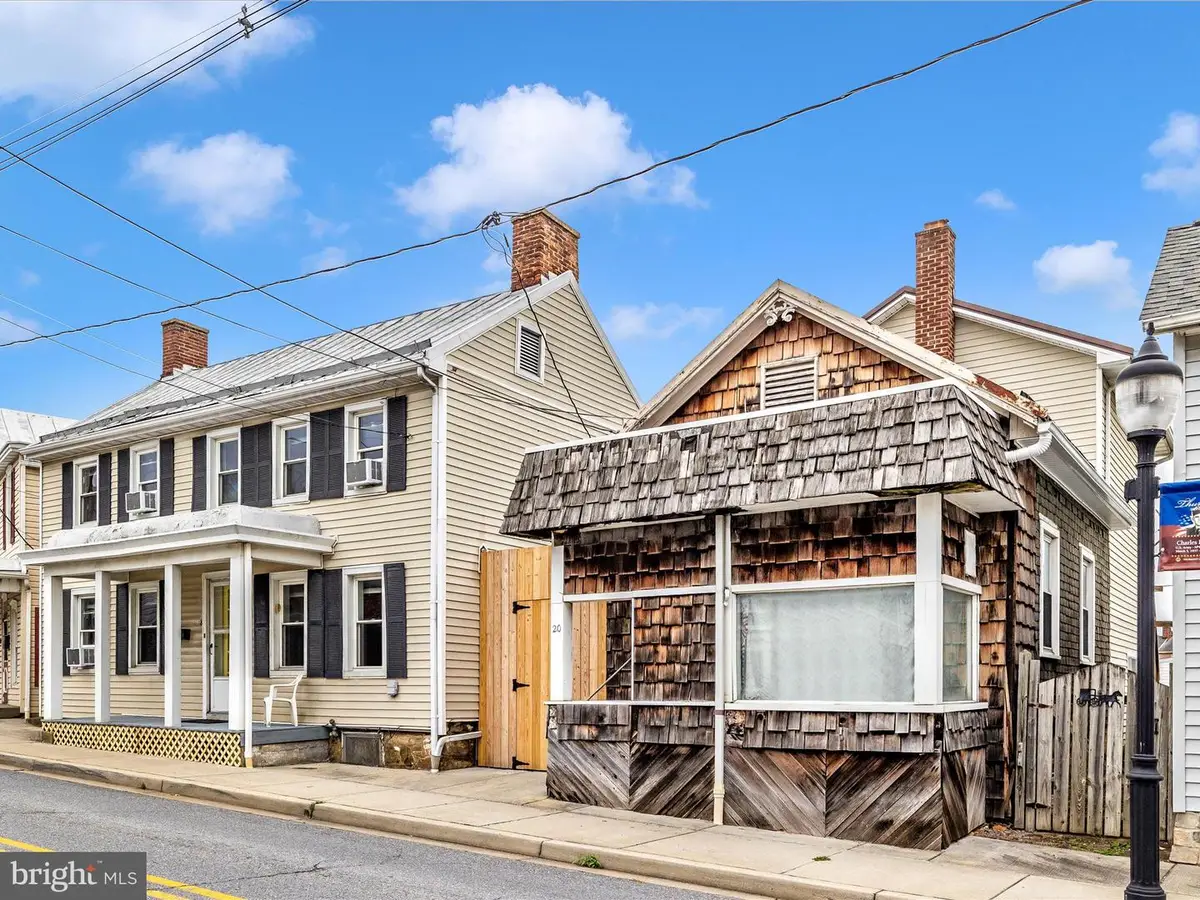 18-20 Water St, Thurmont, MD 21788 - #1