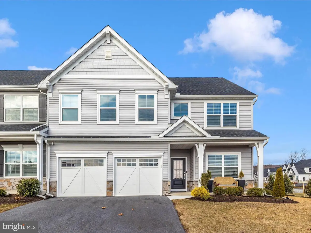 2813 Hillfield Dr, Frederick, MD 21702 - #1