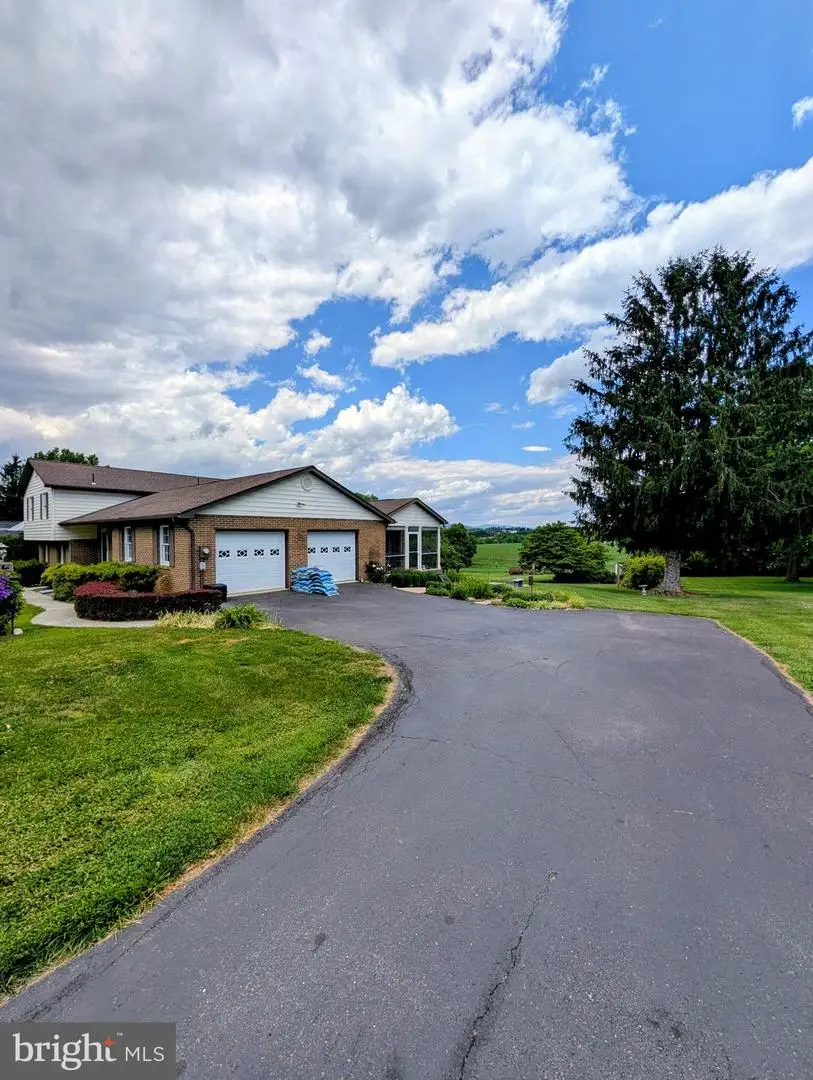 2196 Bellemonte Ct, Jefferson, MD 21755 - #2