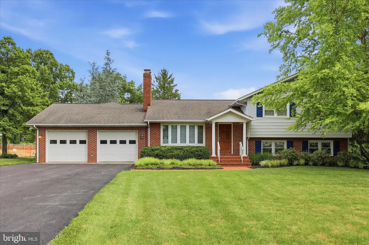 6796 Sunnybrook Dr, Frederick, MD 21702 - #1
