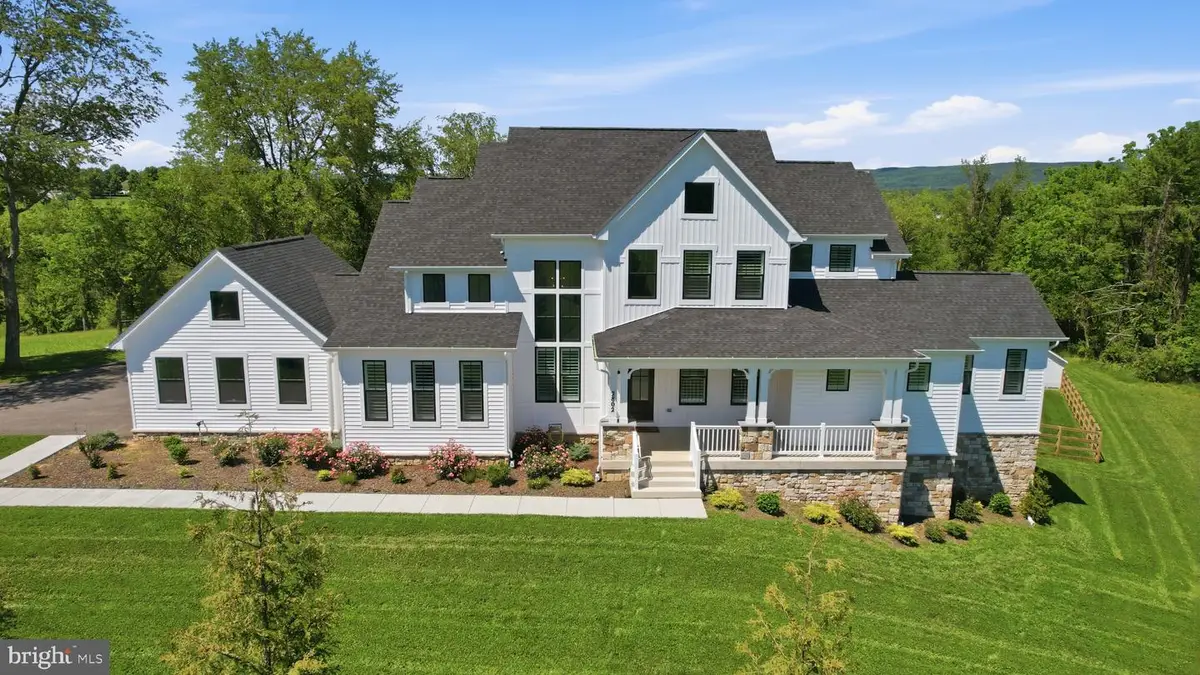 2802 Bidle Rd, Middletown, MD 21769 - #1
