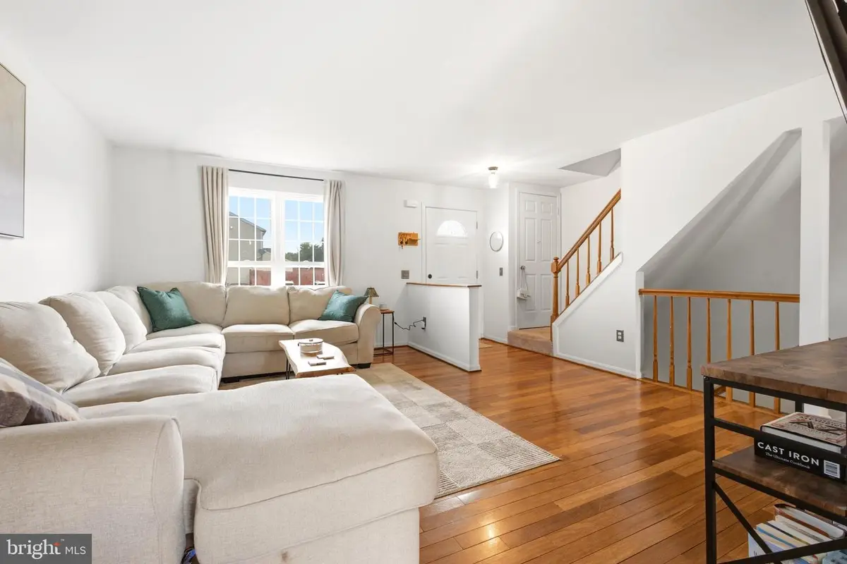 5752 Sunset View Ln, Frederick, MD 21703 - #1