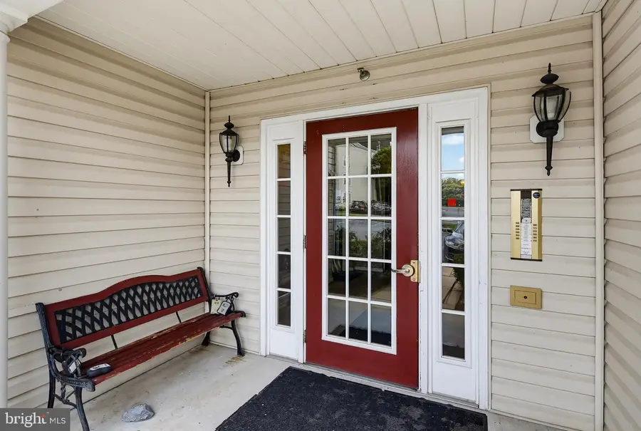 502 Bradley Ct #5d, Frederick, MD 21703 - #3