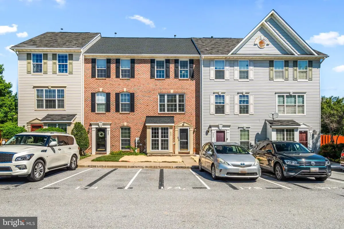 605 Hollowstone Rd, Frederick, MD 21703 - #1