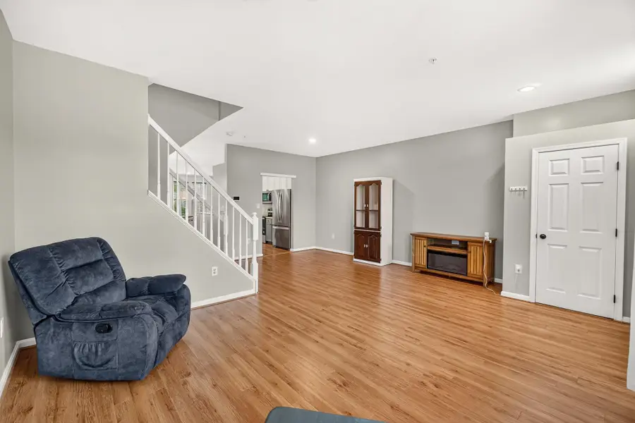 2433 Lakeside Dr, Frederick, MD 21702 - #3