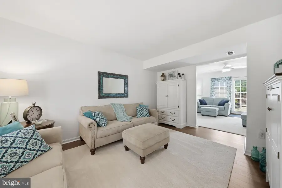 105 New Castle Ct, Frederick, MD 21702 - #3