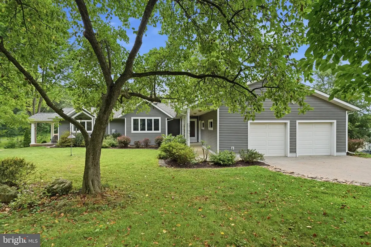 5812 Western View Pl, Mount Airy, MD 21771 - #1
