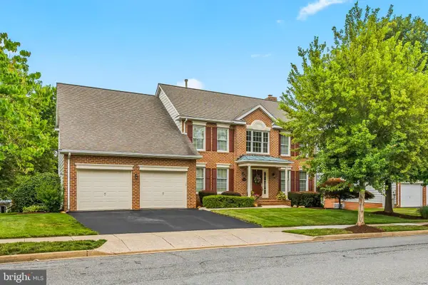 2214 W Greenleaf Dr, FREDERICK, MD 21702
