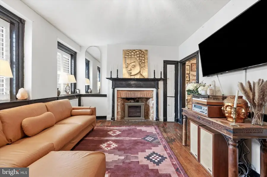 437 W South St, Frederick, MD 21701 - #3