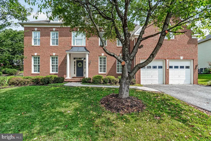 11204 Yardley Pl E, Ijamsville, MD 21754 - #2