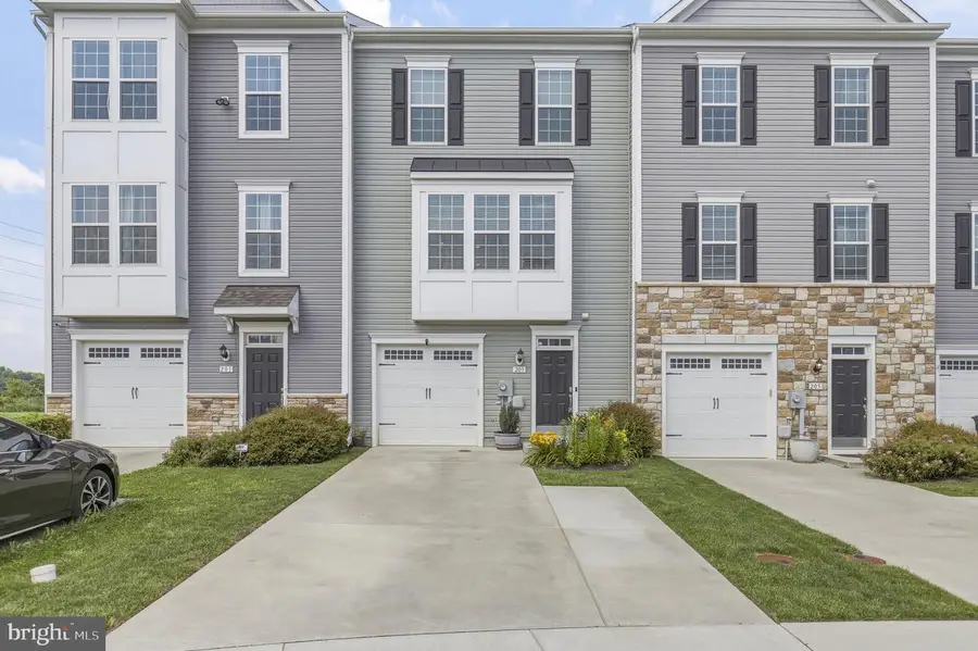 203 Longley Green Dr, Walkersville, MD 21793 - #2