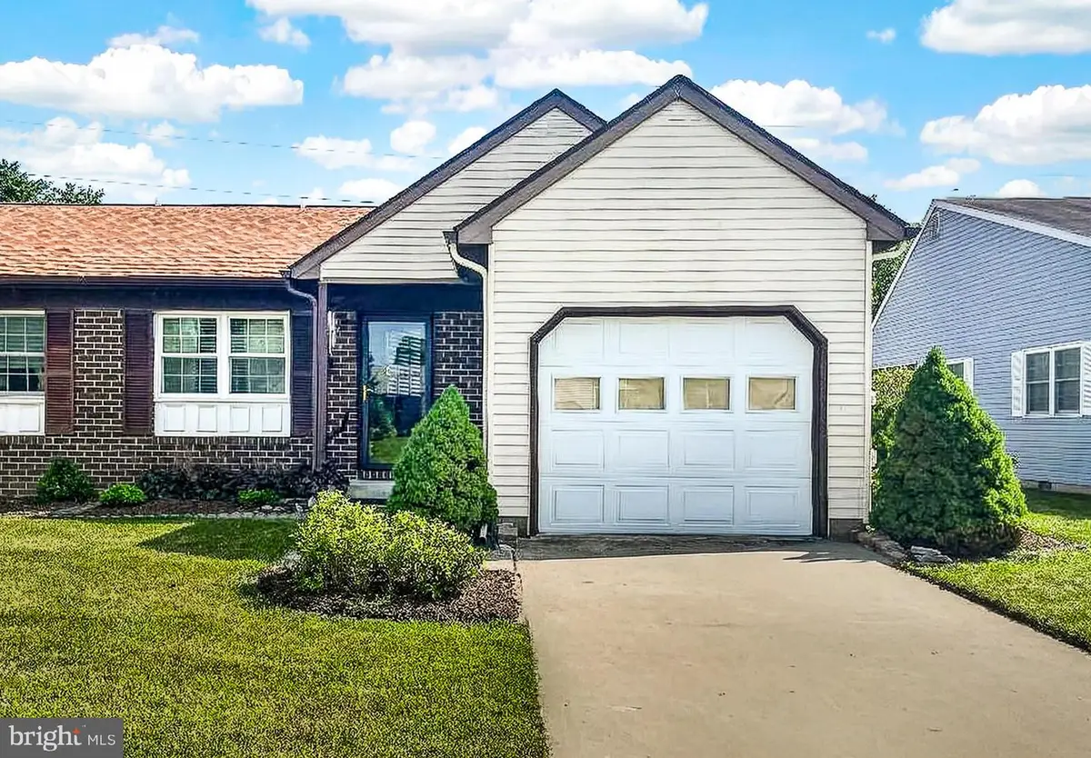 7079 Catalpa Rd, Frederick, MD 21703 - #1