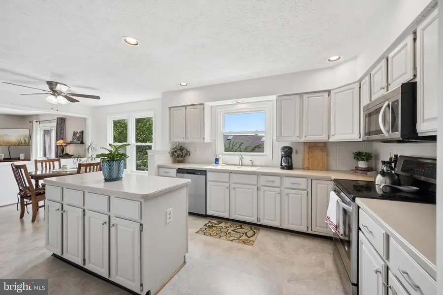 6305 Derby Cir, Frederick, MD 21703 - #3