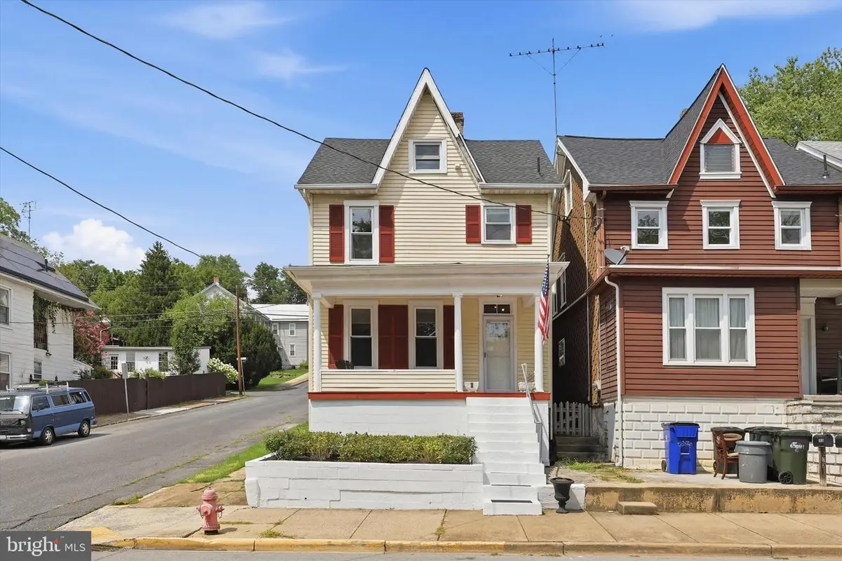 501 E Potomac St, Brunswick, MD 21716 - #1