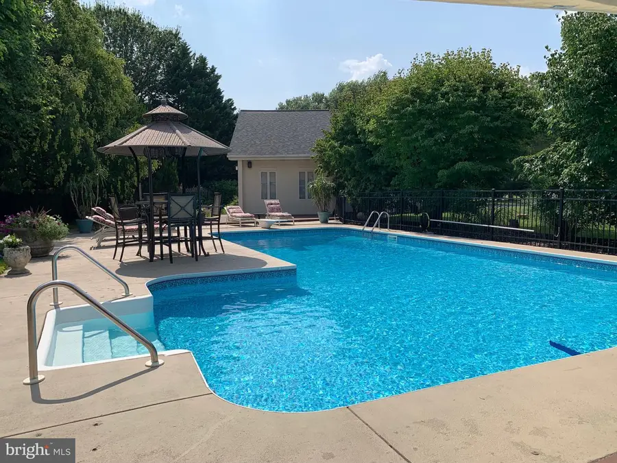 6053 White Flint Dr, Frederick, MD 21702 - #3
