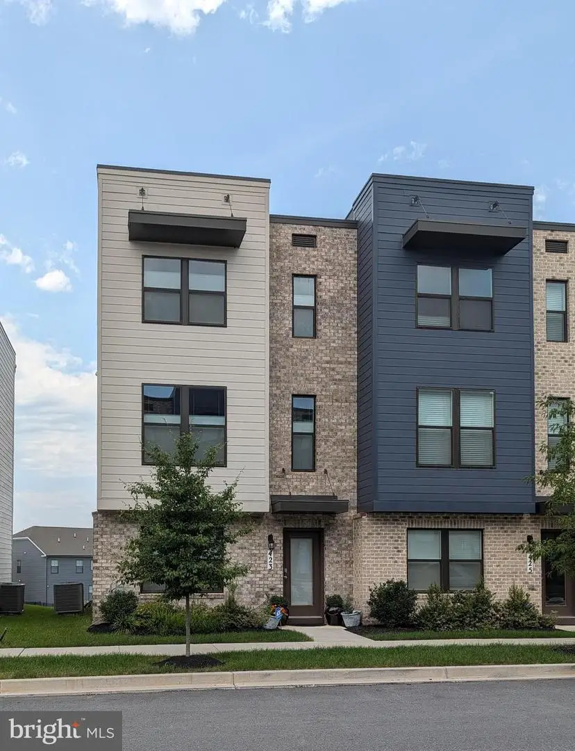 423 Carroll Walk Ave, Frederick, MD 21701 - #1