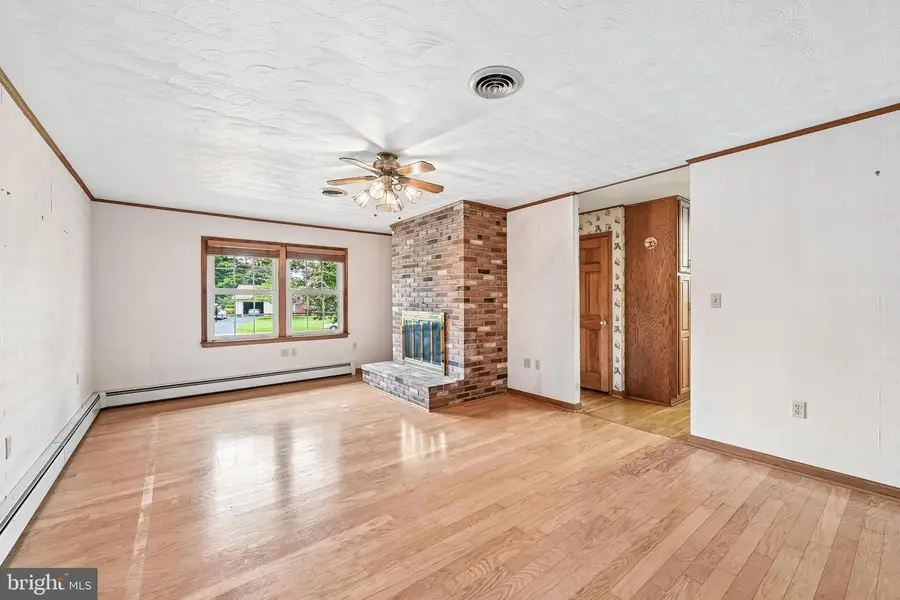 6100 Pembrook St, Frederick, MD 21704 - #3