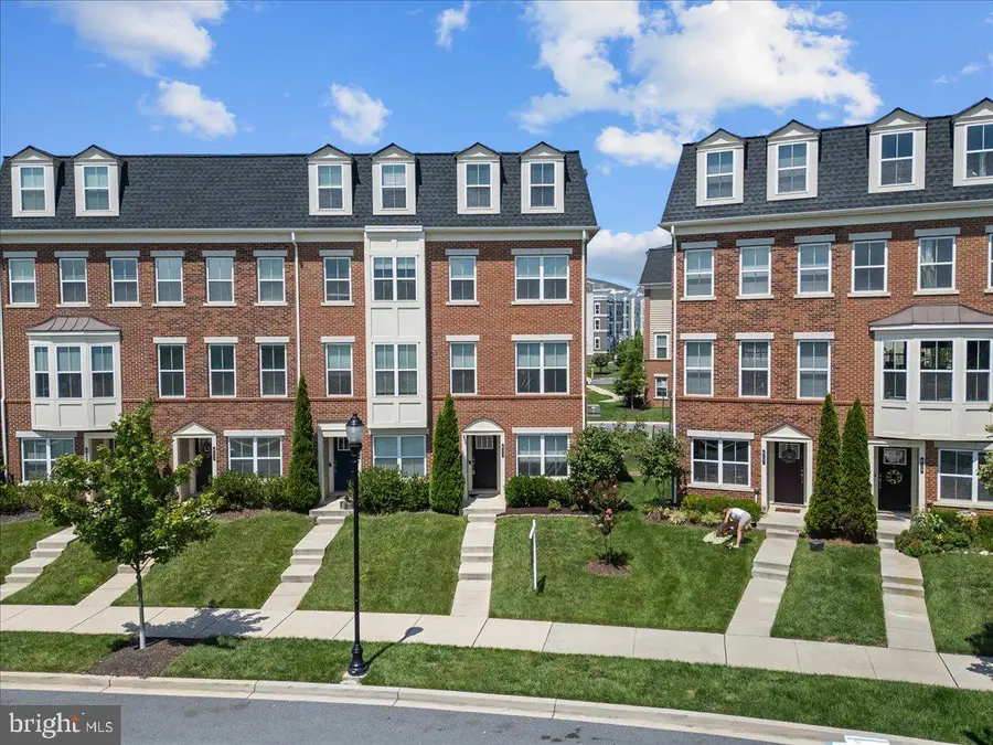 615 7th St E, Frederick, MD 21701 - #2