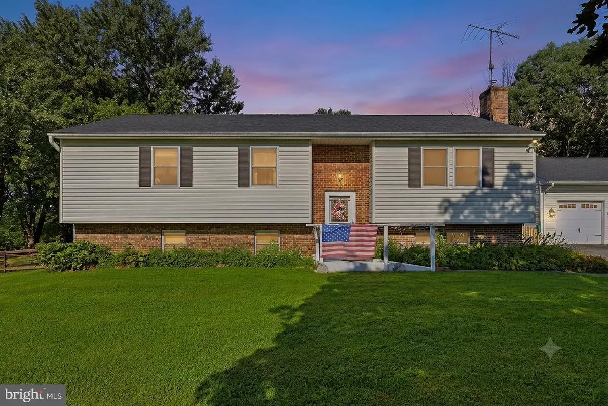 9092 Fox Ridge Dr, Union Bridge, MD 21791 - #1