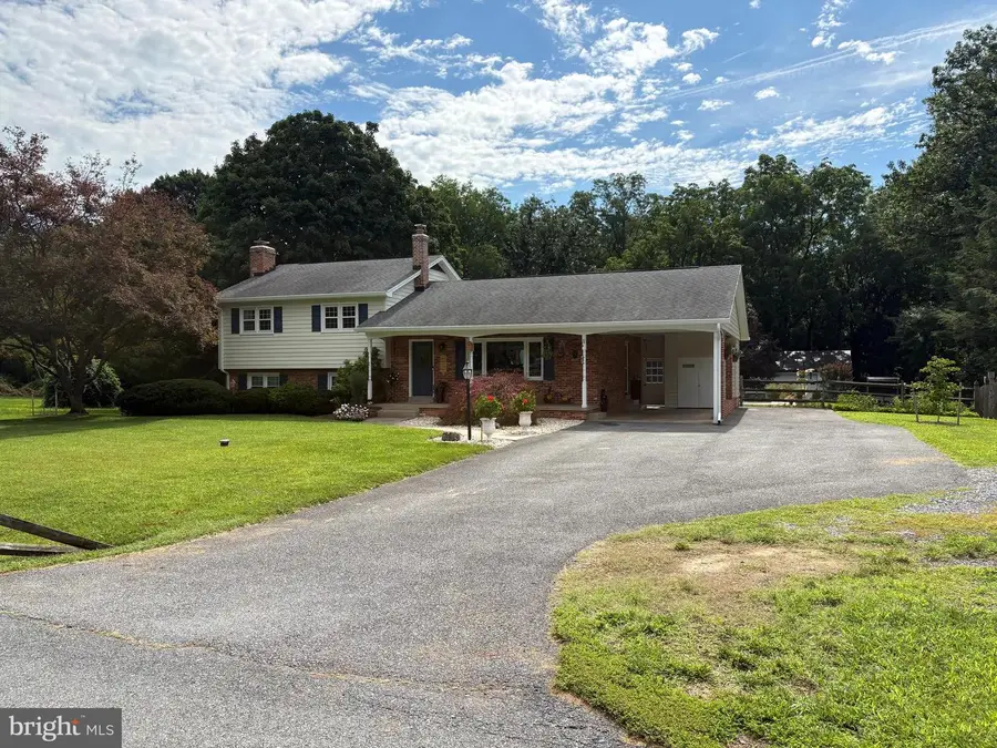7905 Runnymeade Dr, Frederick, MD 21702 - #2
