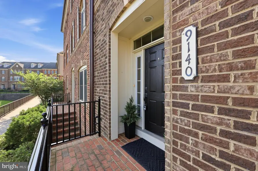 9140 Kenway Ln, Frederick, MD 21704 - #2