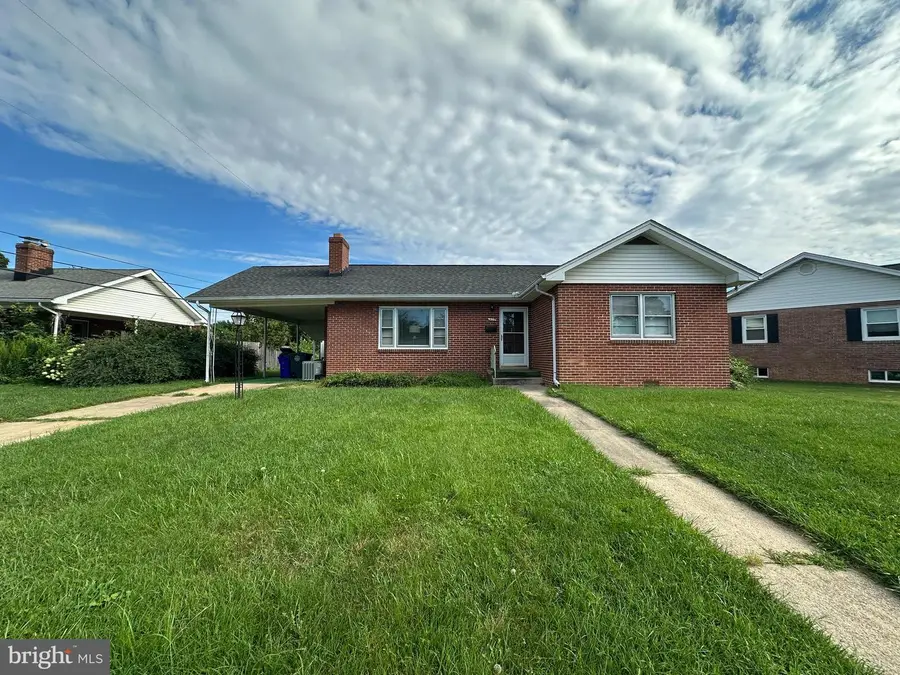 405 Delaware Rd, Frederick, MD 21701 - #2