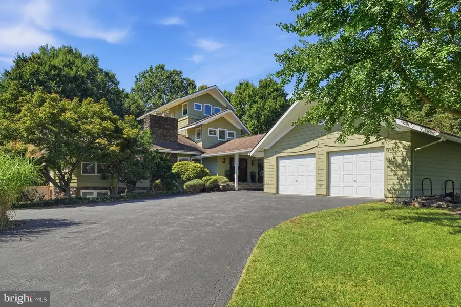 6303 Winpenny Dr, Frederick, MD 21702 - #2