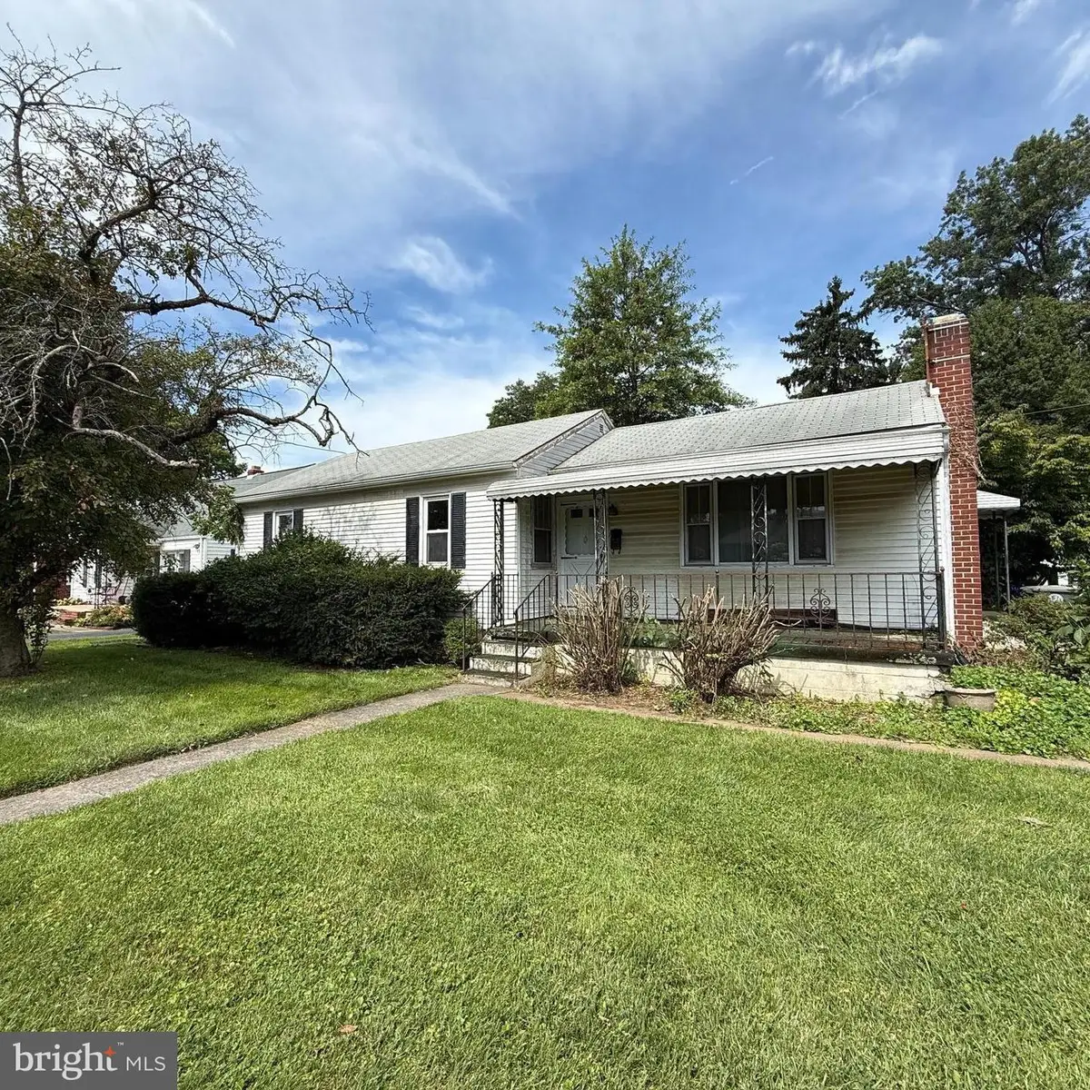 525 Grant Pl, Frederick, MD 21702 - #1
