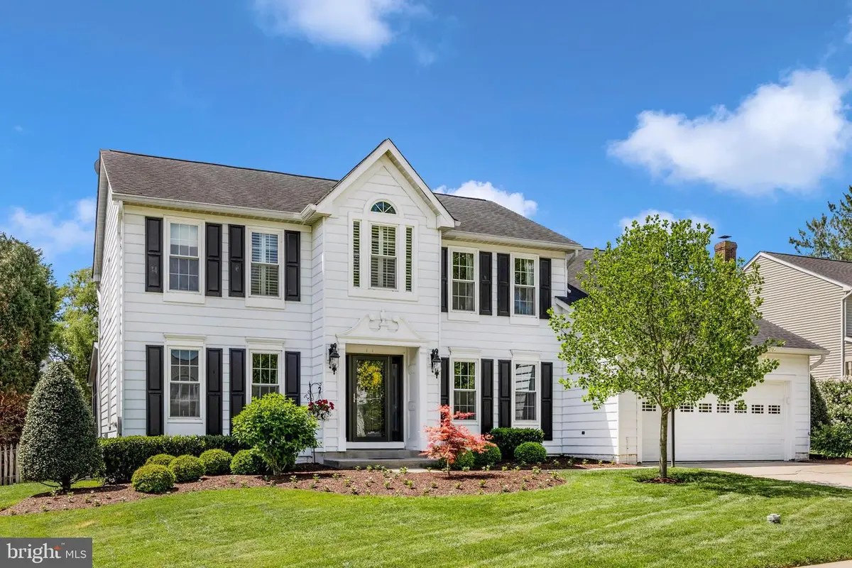 6913 Sovereign Pl, Frederick, MD 21703 - #1