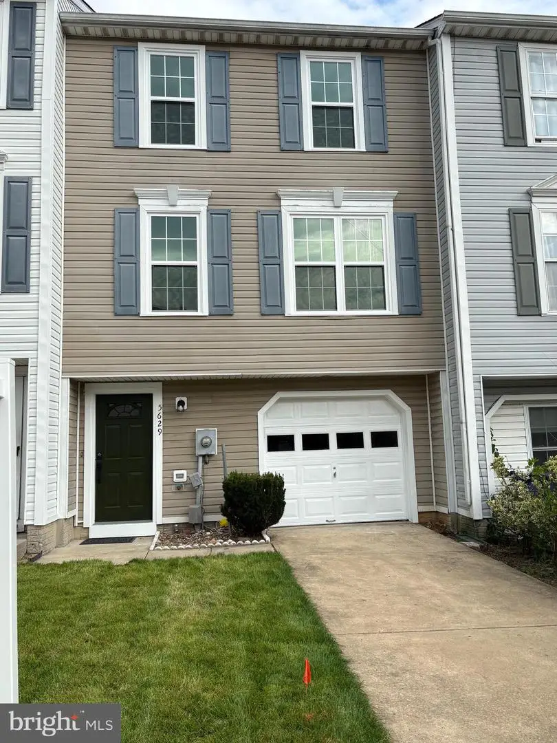 5629 Crestwood Ct, Frederick, MD 21703 - #1