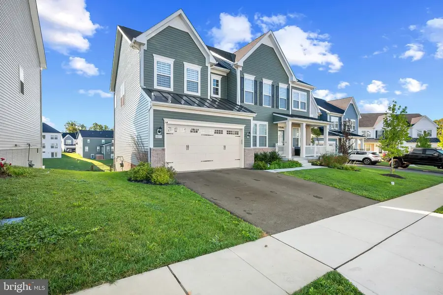 811 Shenandoah View Pkwy, Brunswick, MD 21716 - #2