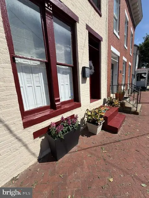 139 W South St W, Frederick, MD 21701 - #3