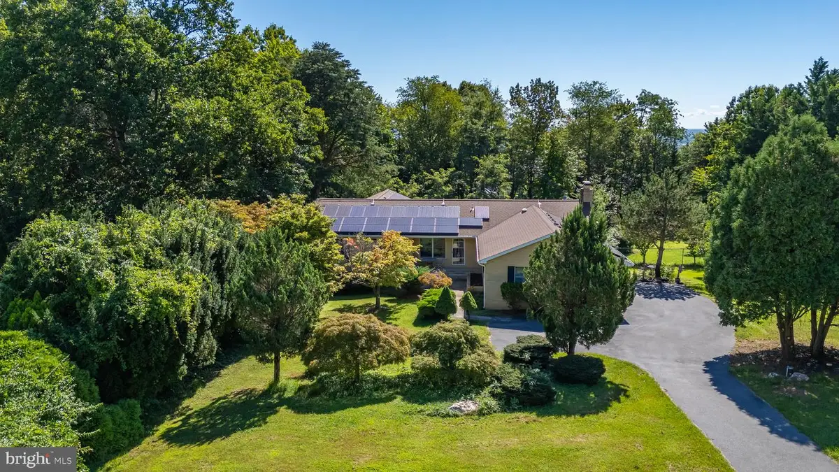 7601 San Di Gan Dr, Frederick, MD 21702 - #1