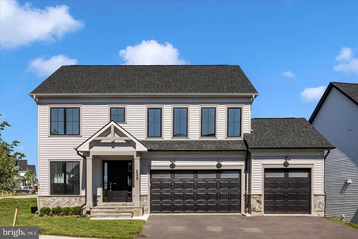 6020 Duvalls Forest Dr, Frederick, MD 21701 - #1