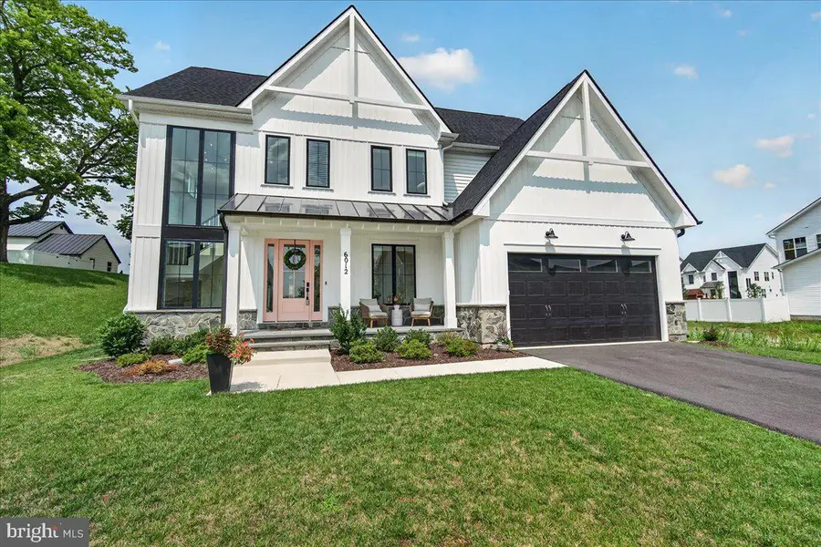 6012 Duvalls Forest Dr, Frederick, MD 21701 - #2