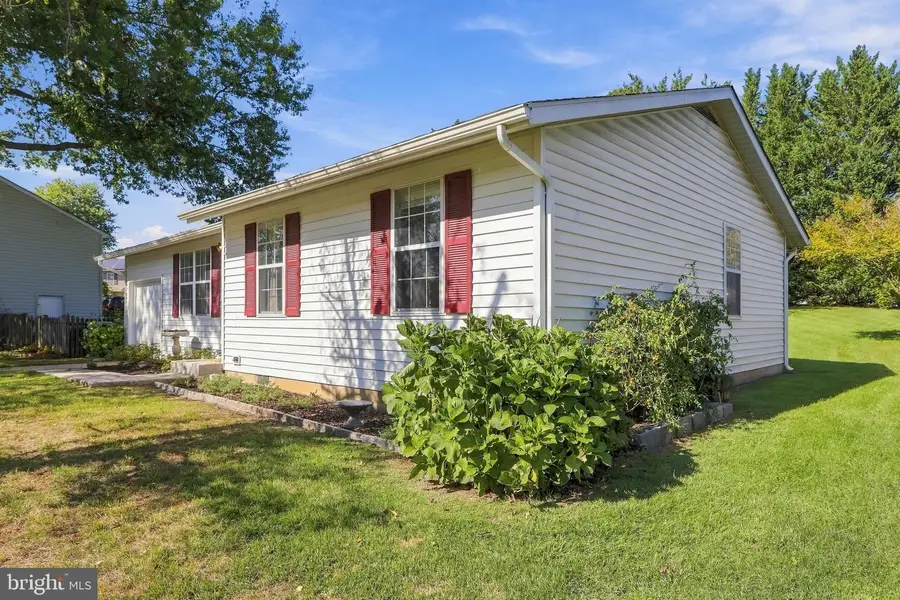 1609 Norwich Dr, Frederick, MD 21701 - #3