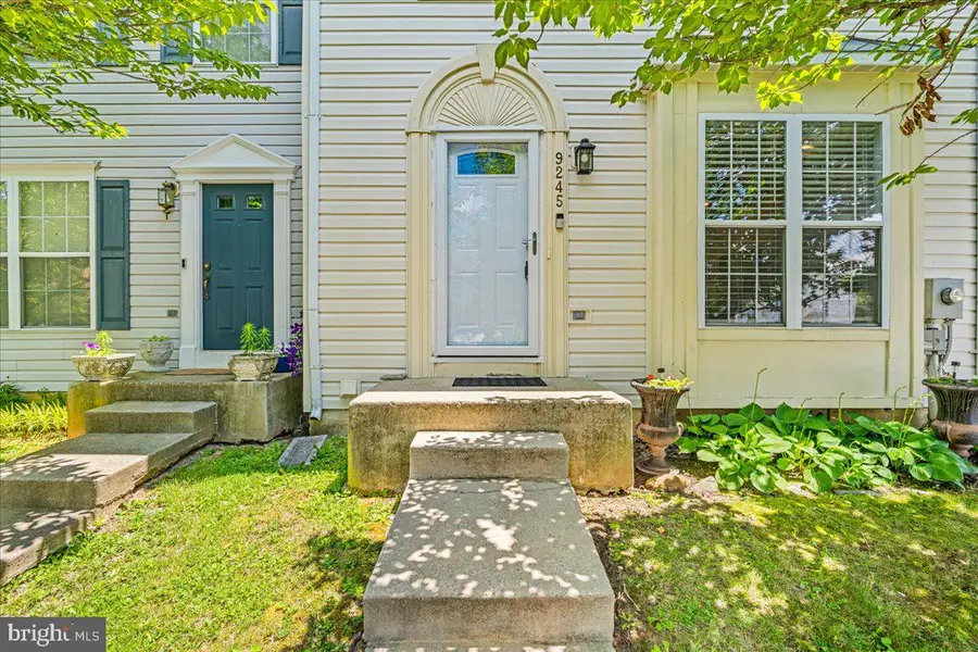 9245 Ridgefield Cir, Frederick, MD 21701 - #2