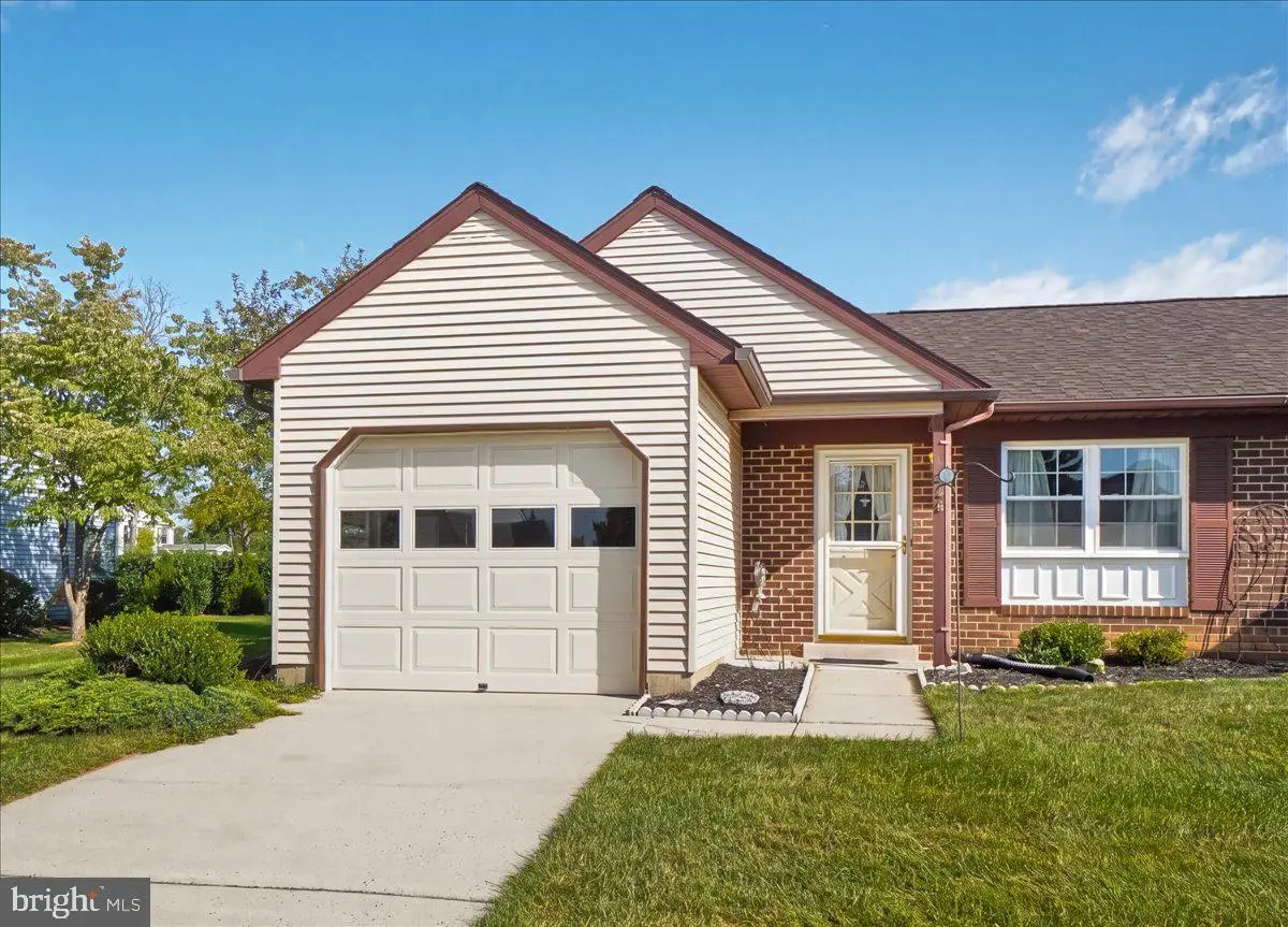 7016 Basswood Rd, Frederick, MD 21703 - #1