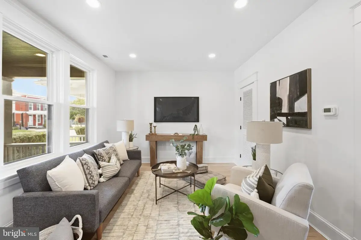 29 E Seventh St, Frederick, MD 21701 - #1