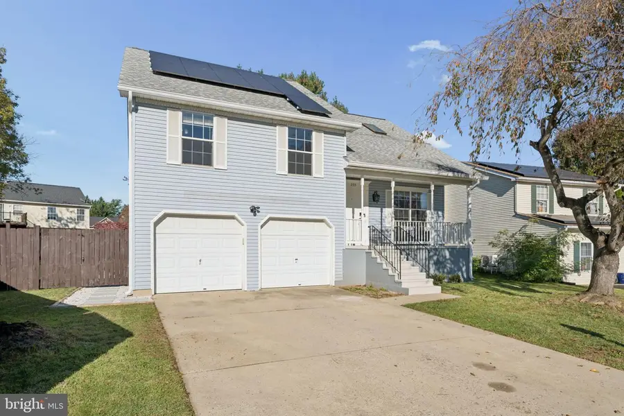 205 Bishops Glen Dr, Frederick, MD 21702 - #2