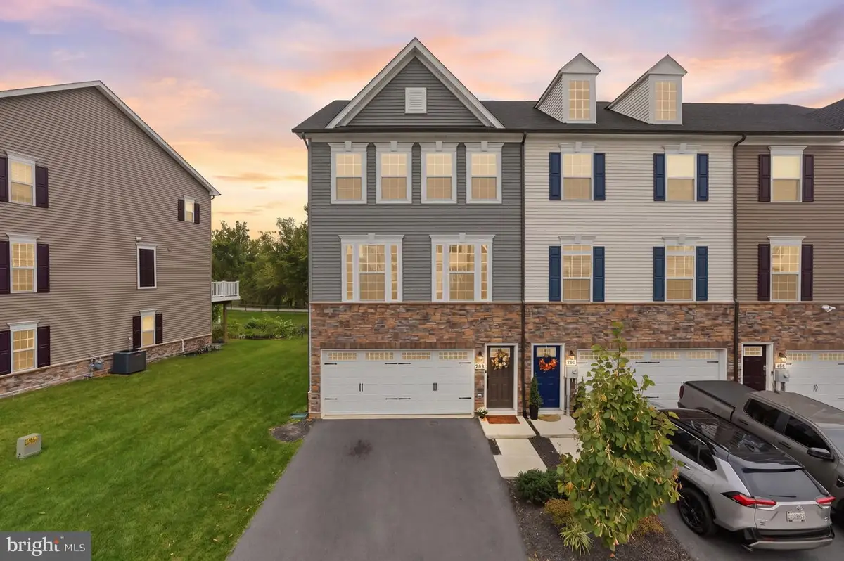 1742 Atlas Dr, Frederick, MD 21702 - #1