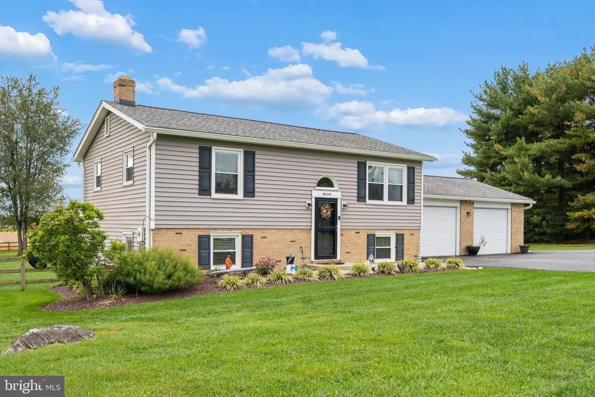 8505 Laddie Ct, Walkersville, MD 21793 - #1